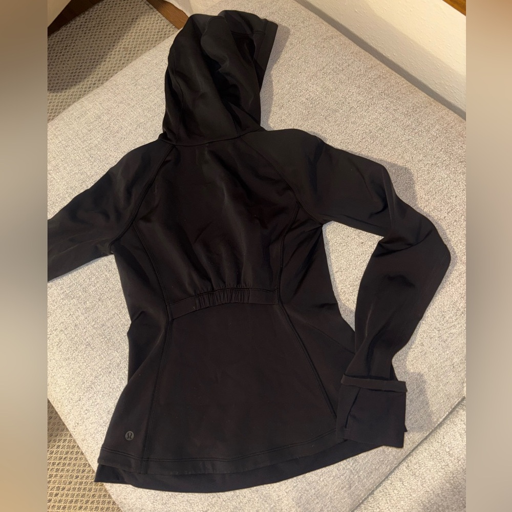 Lululemon Stopover Jacket - Picture 4 of 11